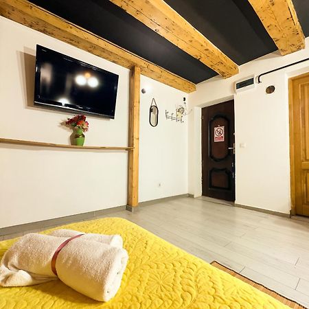Venus Central Lux Studio Craiova Exteriör bild