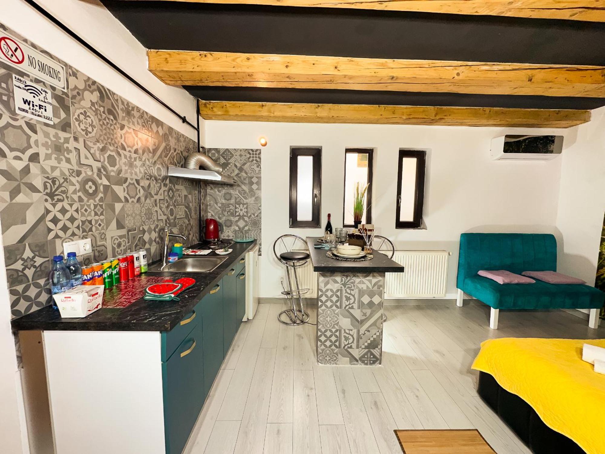 Venus Central Lux Studio Craiova Exteriör bild